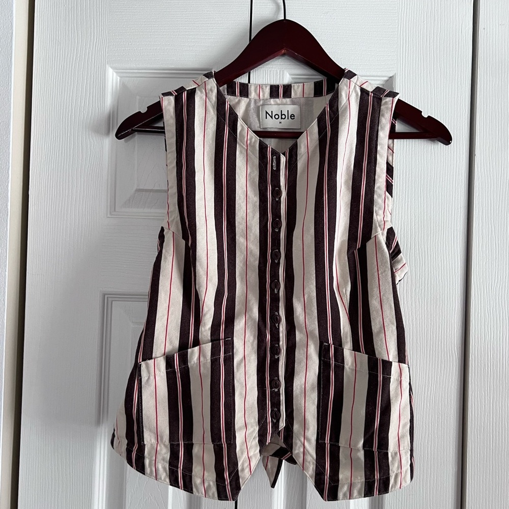 Noble Striped Sleeveless Vest in Cream and Black